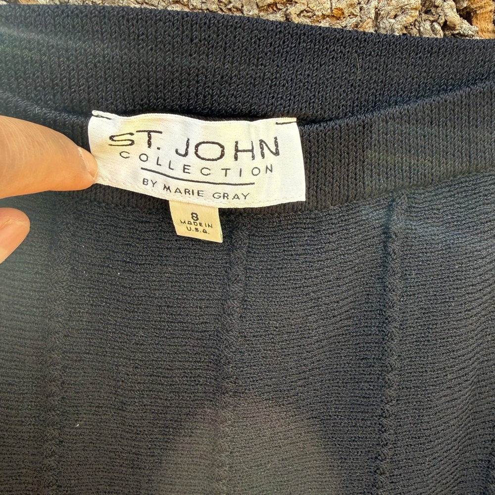 St. John Collection Navy Ribbed Knit Skirt